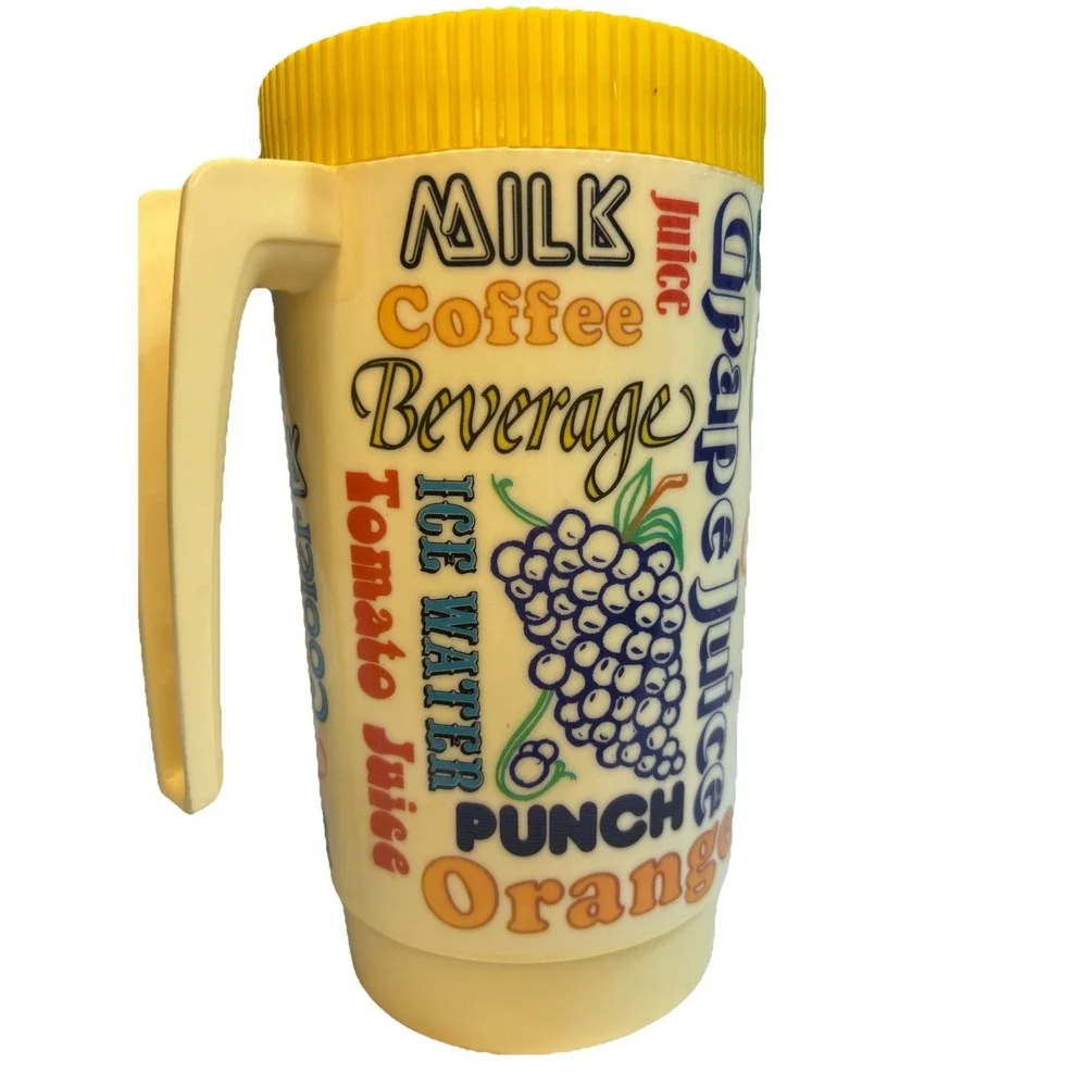 Vintage ALLADINWARE Yellow W/ Drink Choices Retro 2-1/4 Qt  Pitcher Tea Juice
